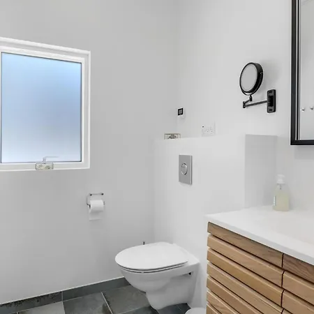 4 Bedroom Lovely In *