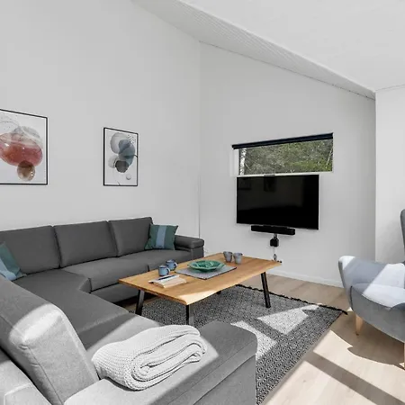 4 Bedroom Lovely In * Neksø