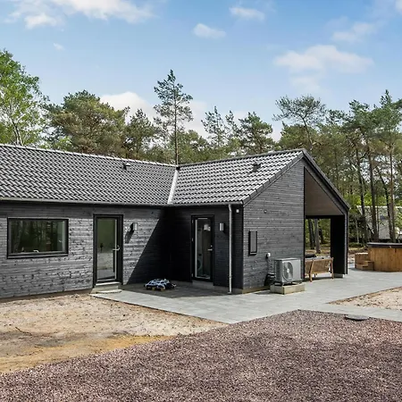 4 Bedroom Lovely In * Neksø